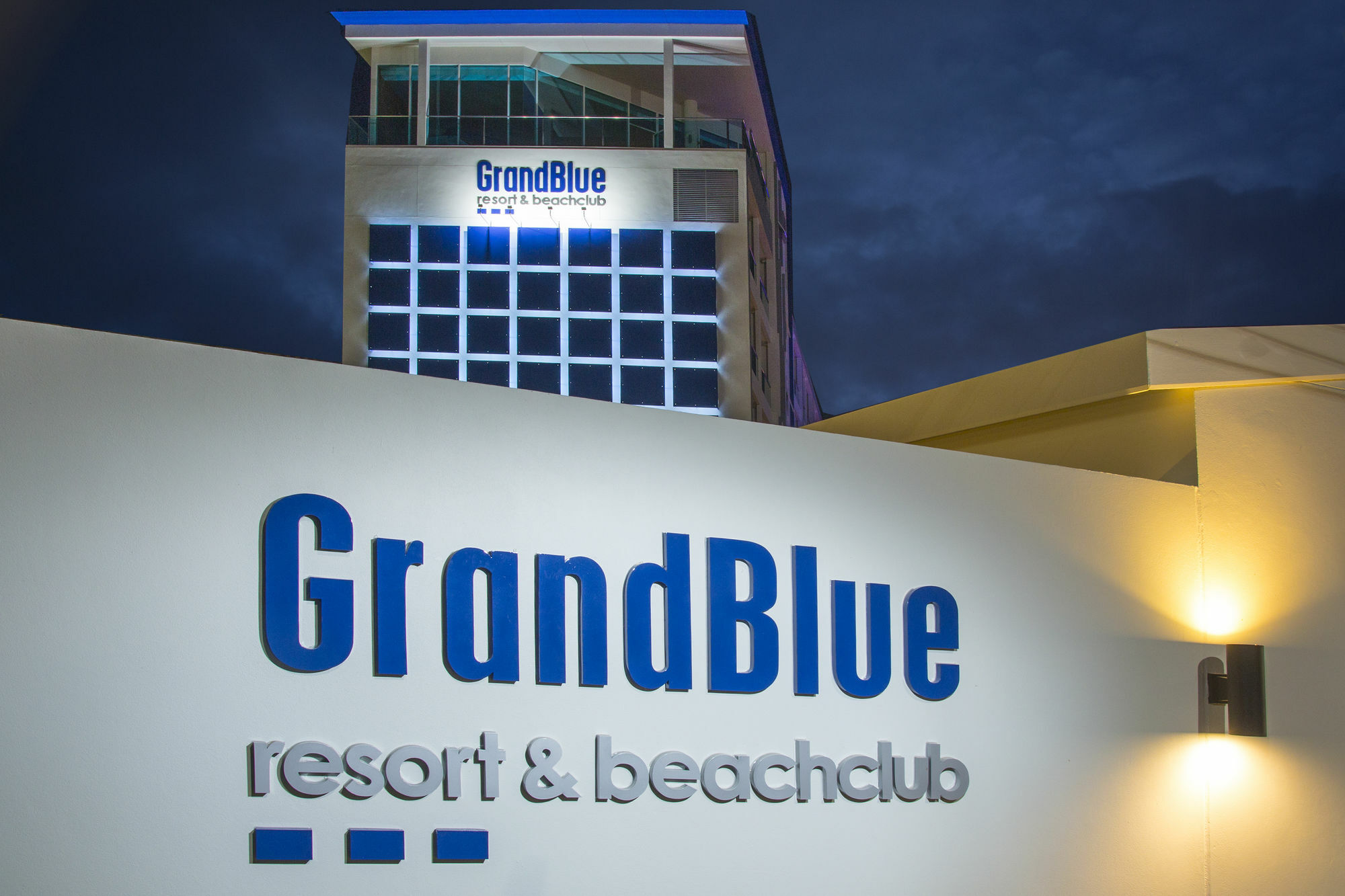 Grandblue Resort & Beachclub Mae Phim Eksteriør billede